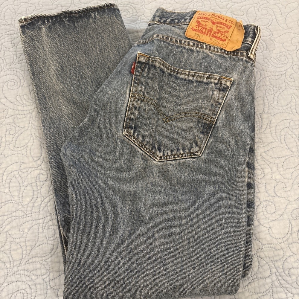 Levis 501 Original Fit Mens Jeans Medium Wash‎ Straight Leg Button Fly 33x30